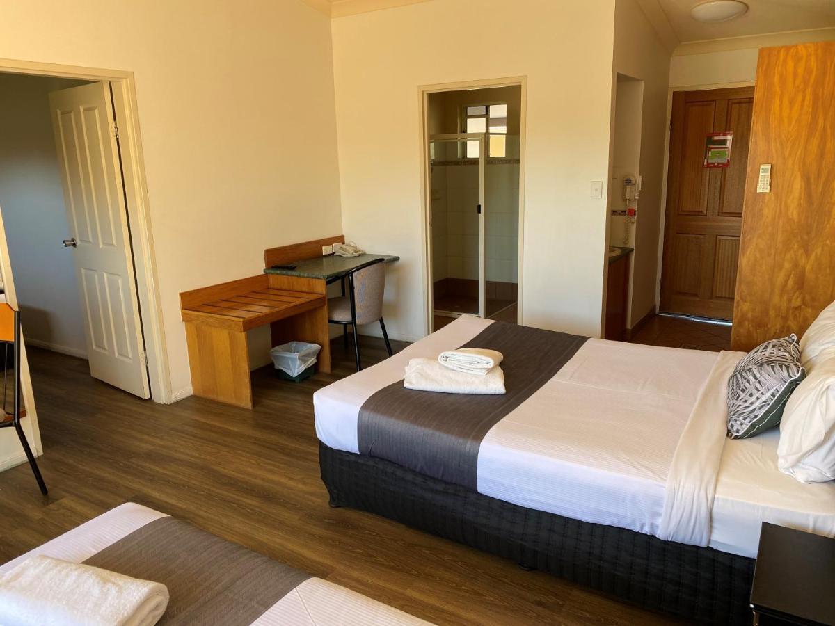 Emerald Explorers Inn Экстерьер фото